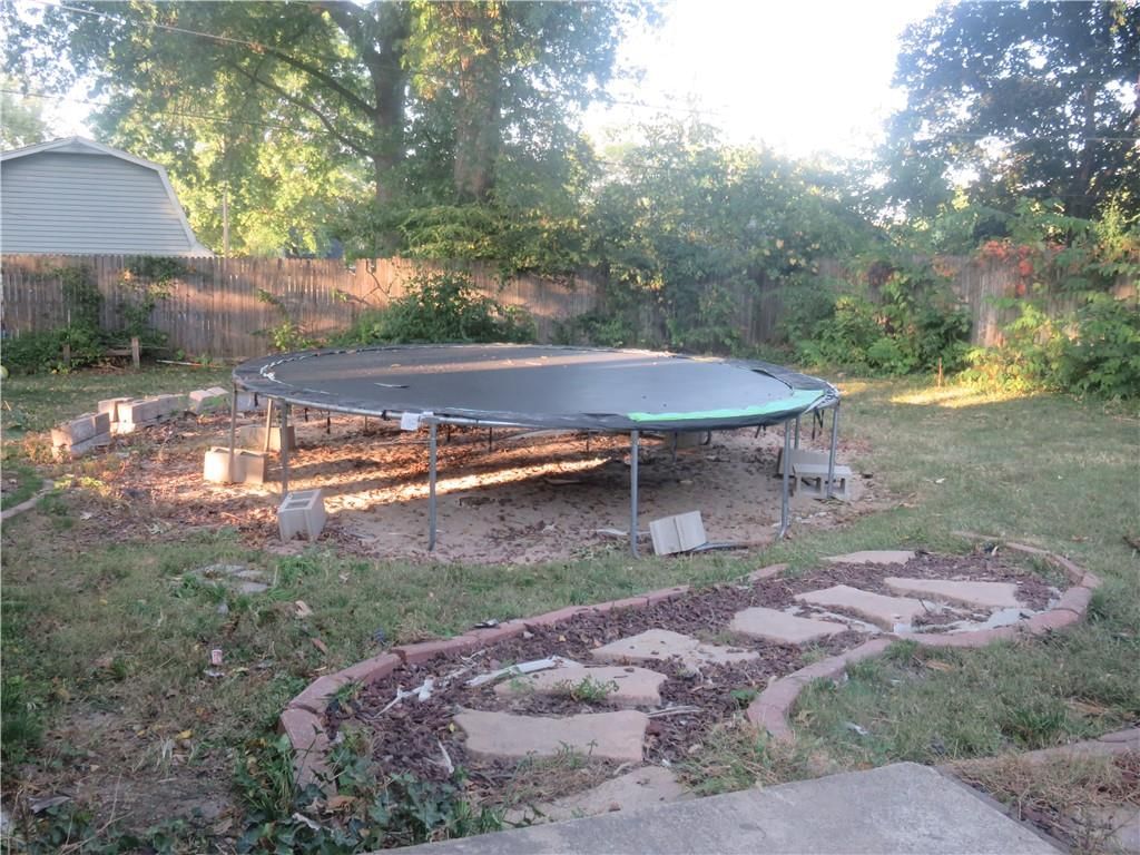 5410 Clark Street — photo 27