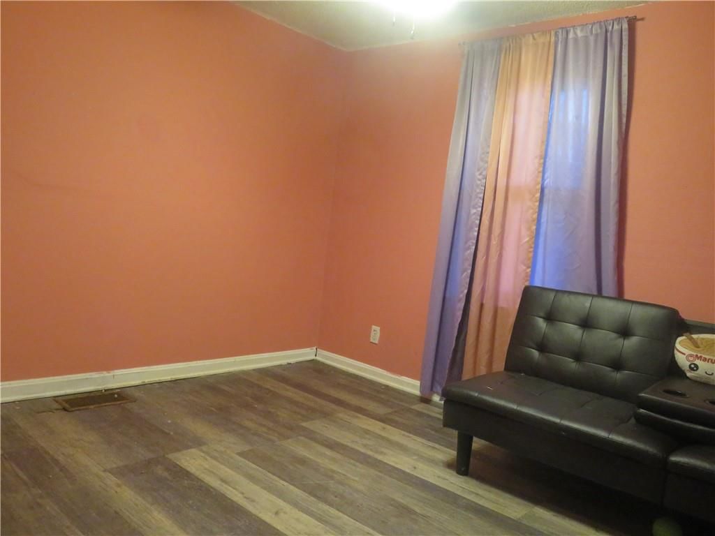 5410 Clark Street — photo 10
