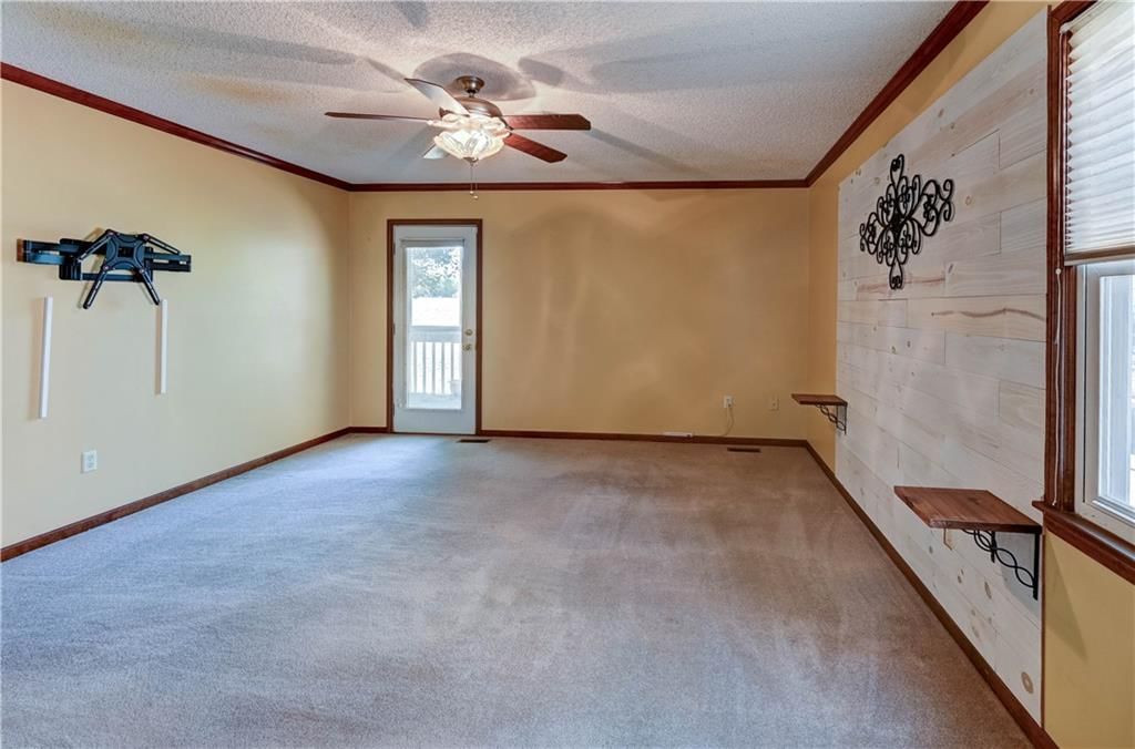 2218 N Salem Drive — photo 29