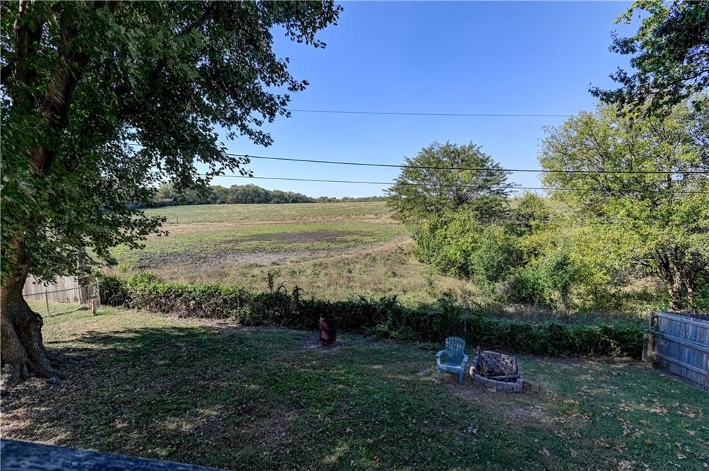 2218 N Salem Drive — photo 33