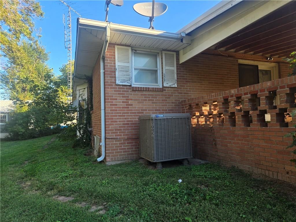 402 Jefferson Street — photo 33