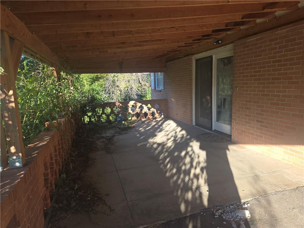 402 Jefferson Street — photo 37