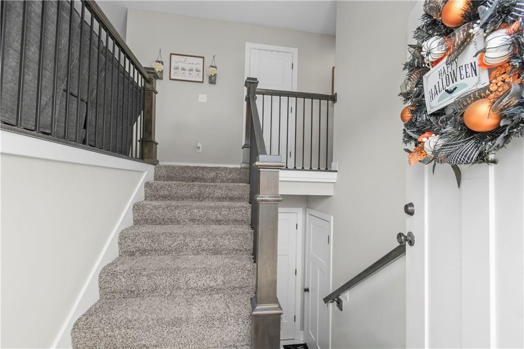 506 SW Meadowood Drive — photo 4