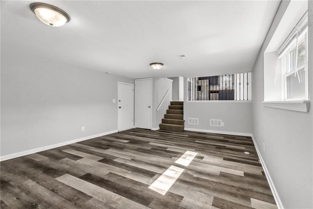 104 E Sherri Lane — photo 22