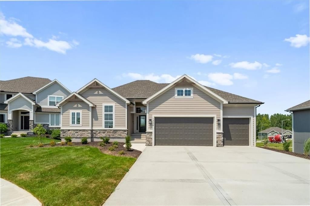 4473 Tee Box Drive, Basehor
