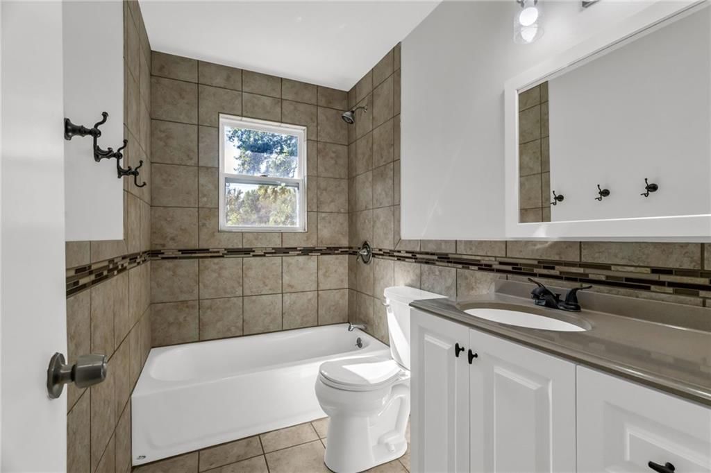 205 NW 4th Street Court — photo 11