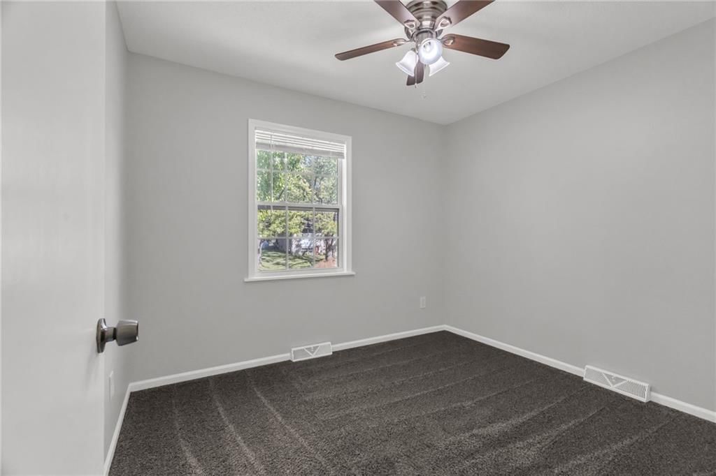 205 NW 4th Street Court — photo 16