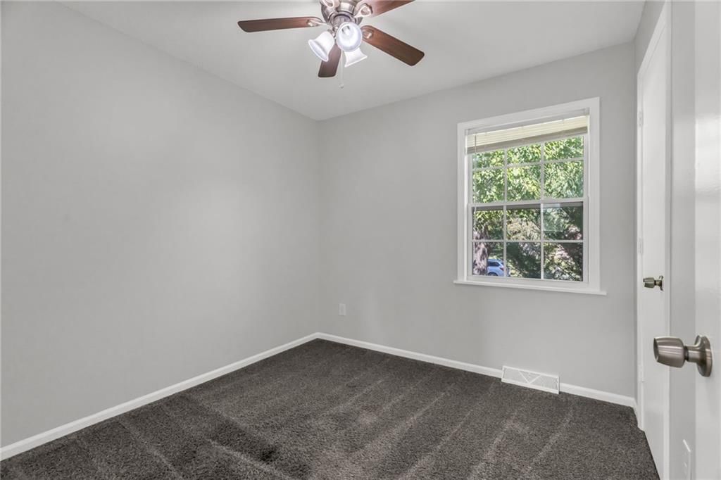 205 NW 4th Street Court — photo 18