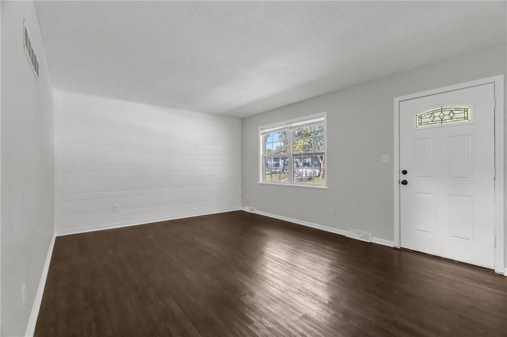 205 NW 4th Street Court — photo 7