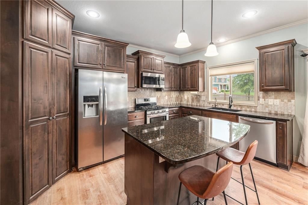 813 SW 35 Street — photo 10