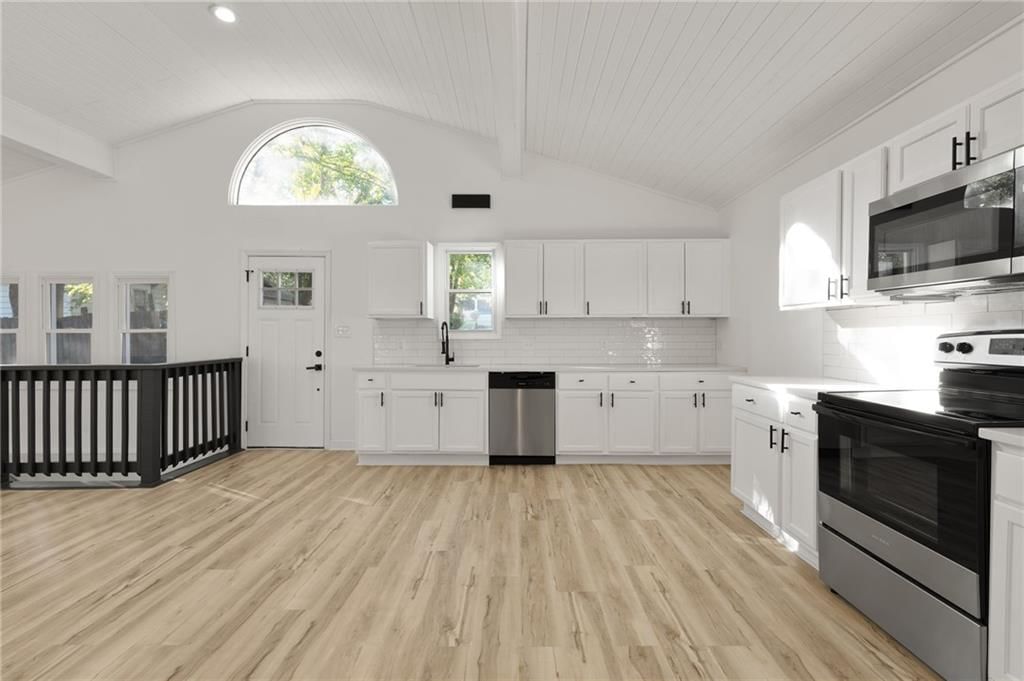 506 E Lexington Avenue — photo 10