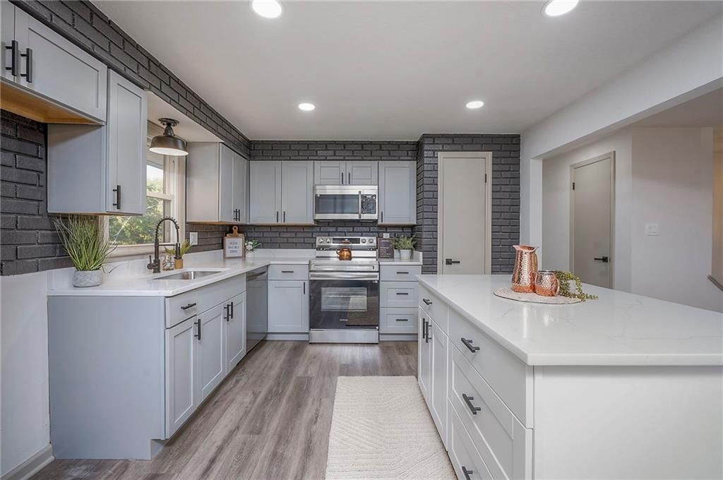 6010 E 151st Street — photo 14