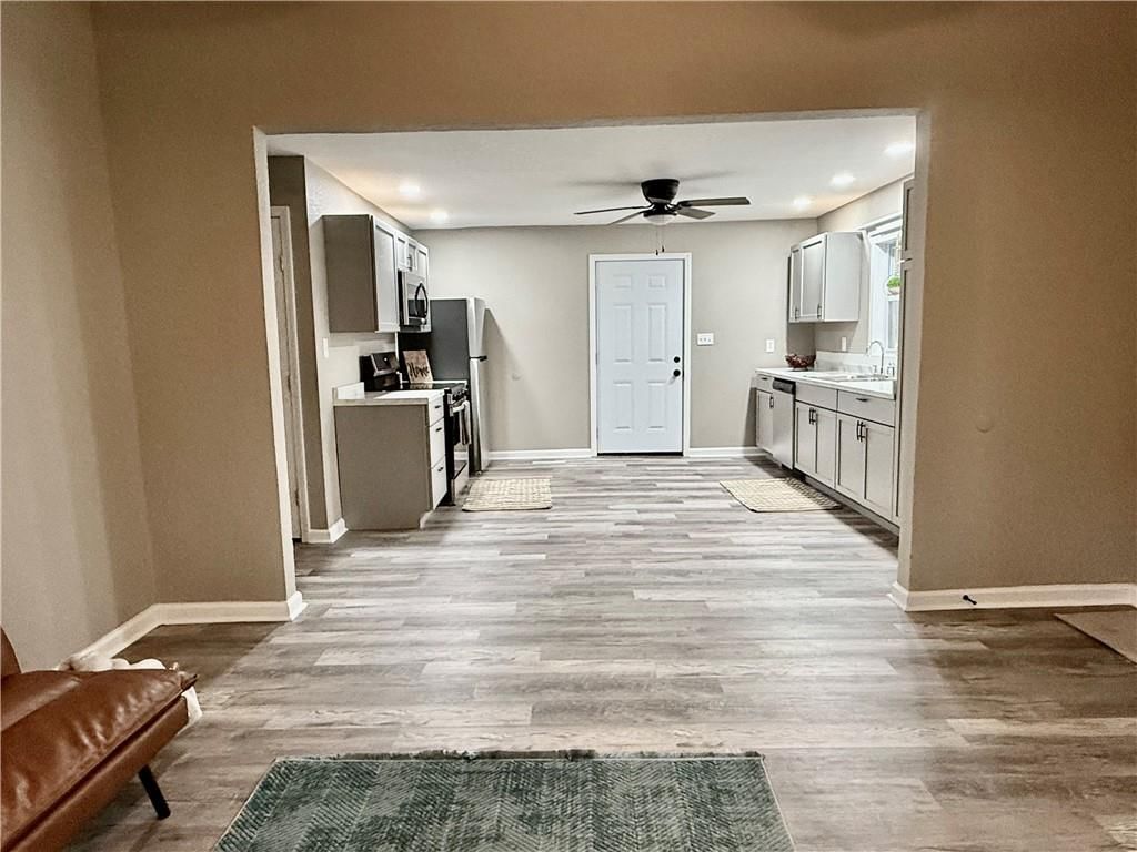 909 W Lexington Street — photo 12