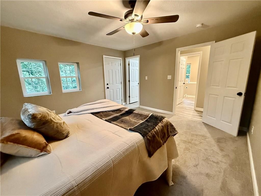 909 W Lexington Street — photo 20