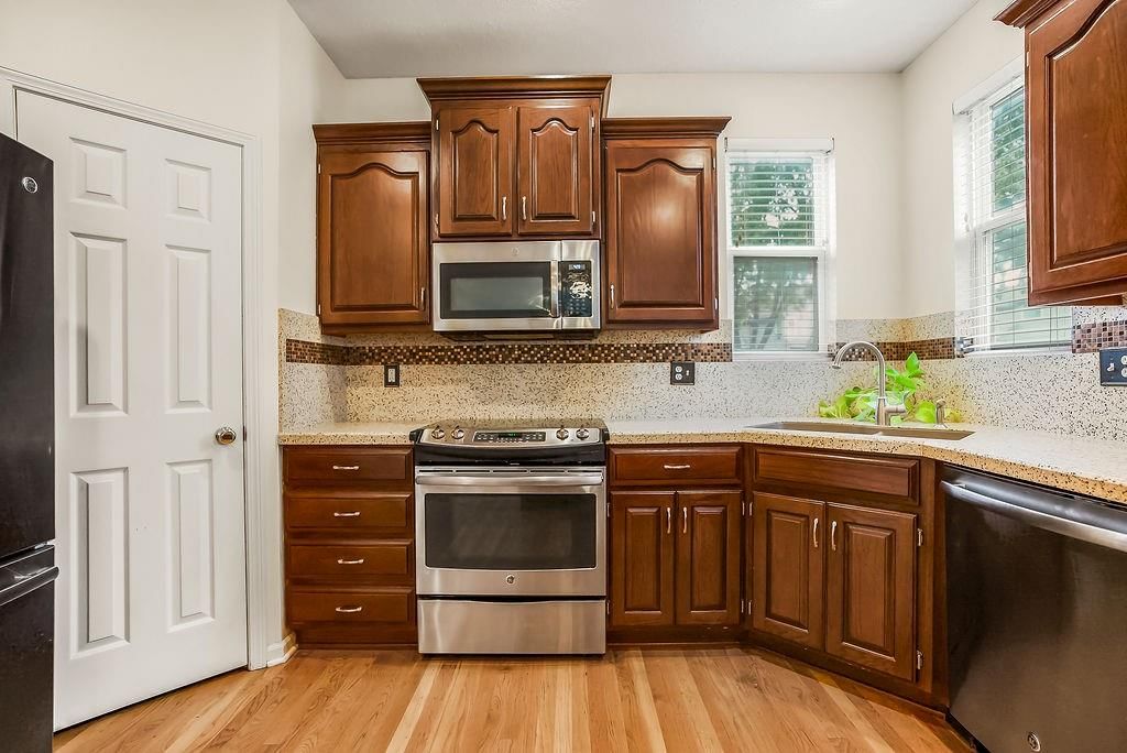 17559 W 158th Street — photo 9