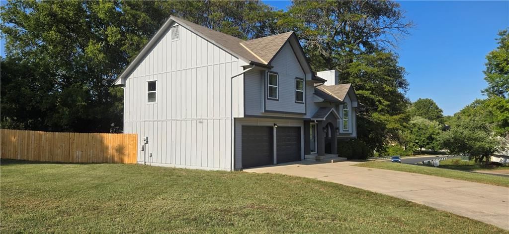 632 NE Bristol Drive — photo 4