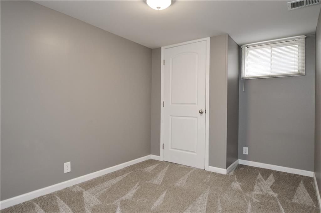 464 W 104th Street — photo 21