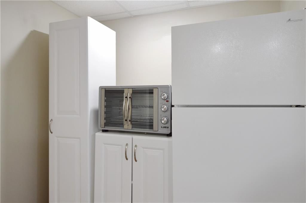 464 W 104th Street — photo 26