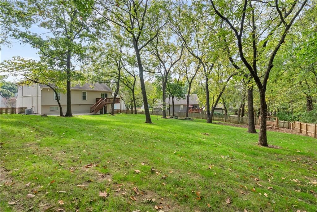 704 NE Diamond Lane — photo 32