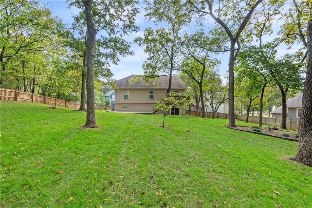 704 NE Diamond Lane — photo 35
