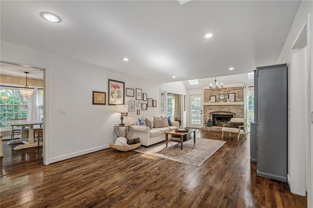 11422 Conser Street — photo 5