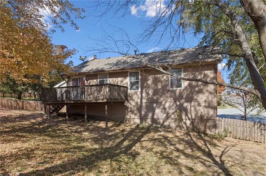1905 Claywoods Parkway — photo 26