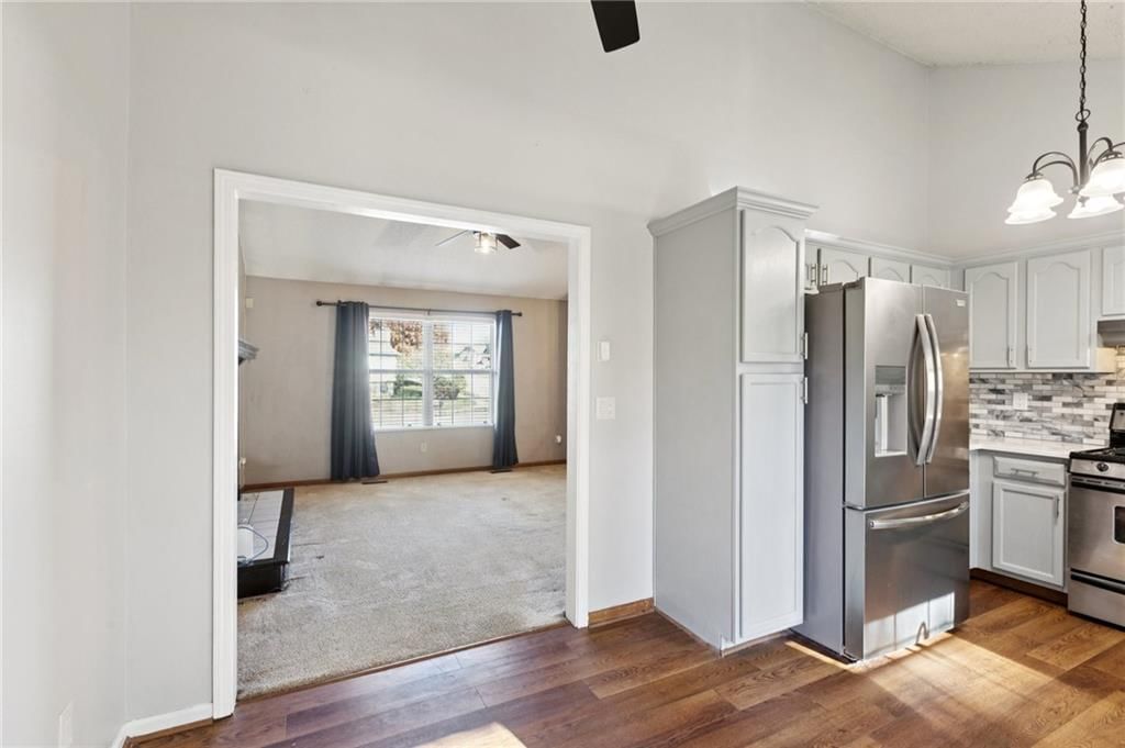 1905 Claywoods Parkway — photo 6
