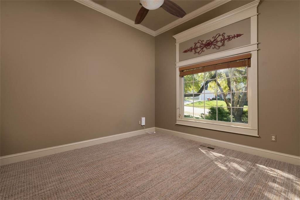 Photo 13 of 47 - 1529 SW Fredrick Drive