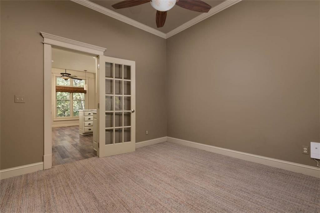 Photo 14 of 47 - 1529 SW Fredrick Drive