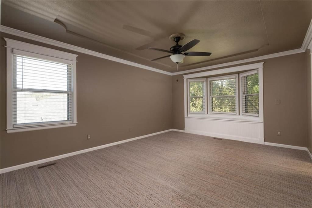 Photo 15 of 47 - 1529 SW Fredrick Drive