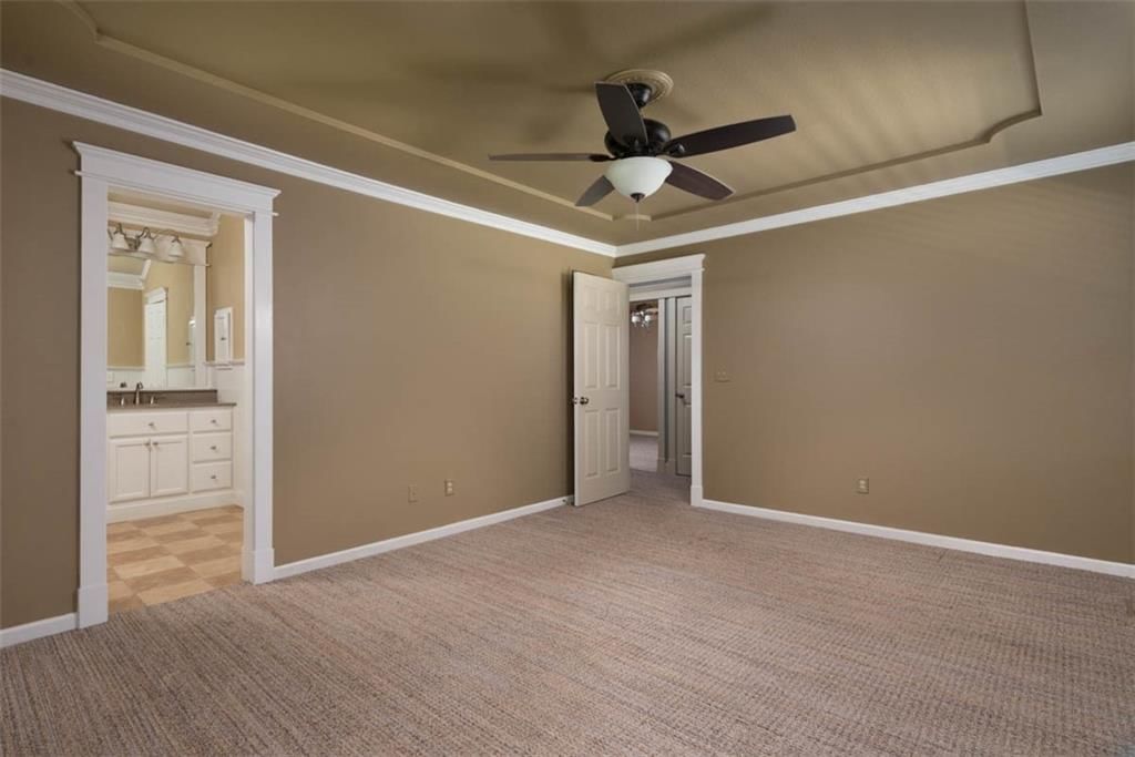 Photo 16 of 47 - 1529 SW Fredrick Drive