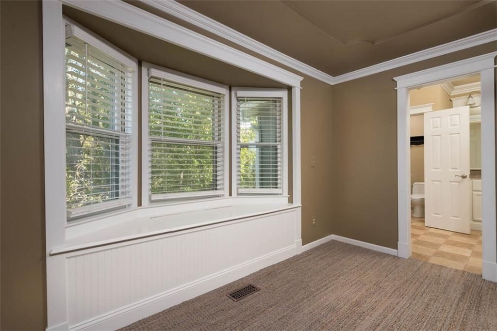 Photo 17 of 47 - 1529 SW Fredrick Drive