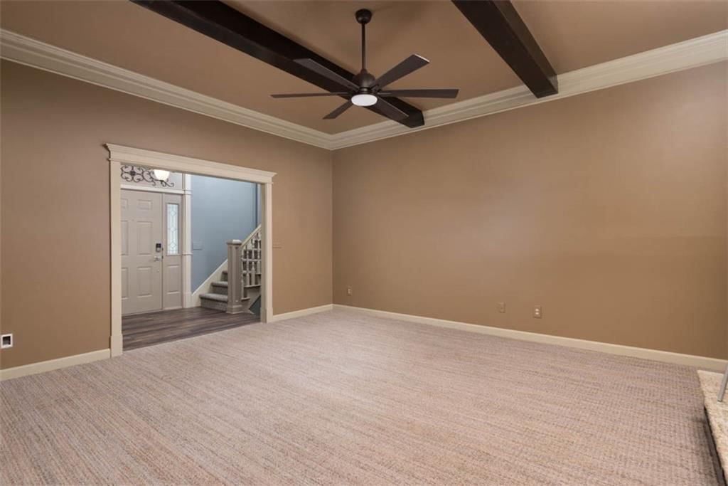 Photo 7 of 47 - 1529 SW Fredrick Drive