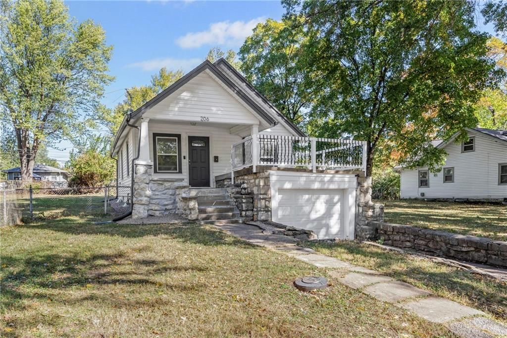 206 W 82nd Terrace, Kansas City, MO