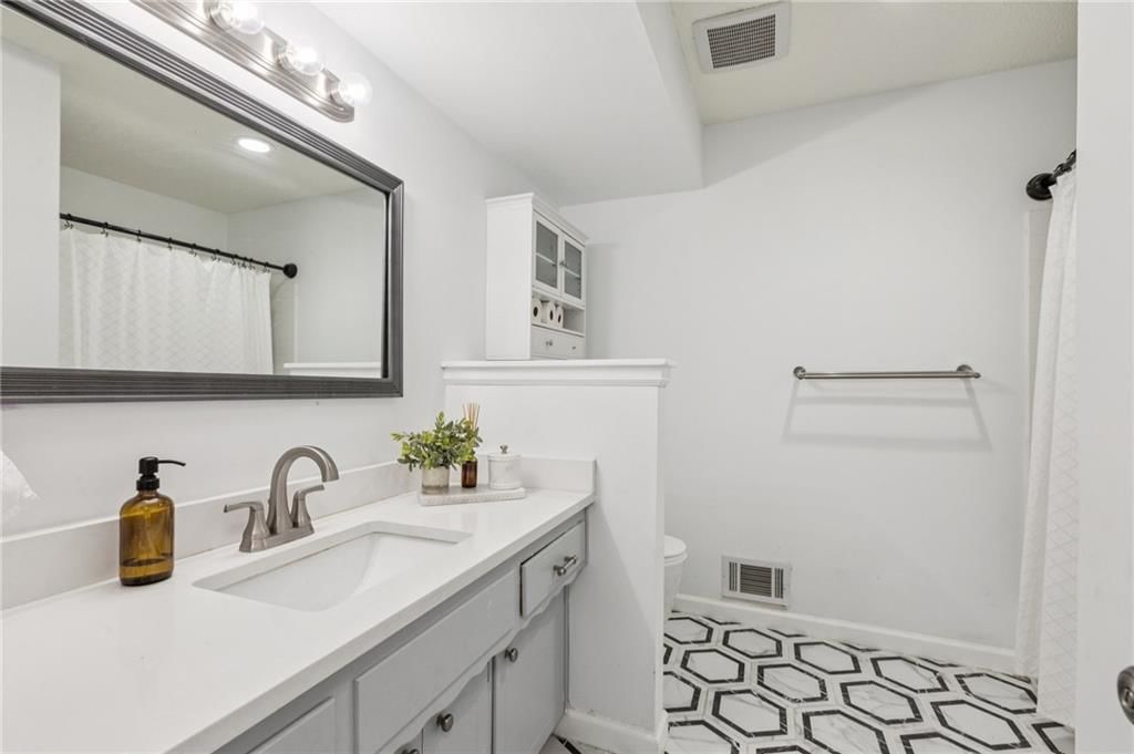 7818 Westgate Drive — photo 17