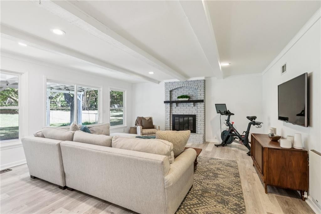 7818 Westgate Drive — photo 8