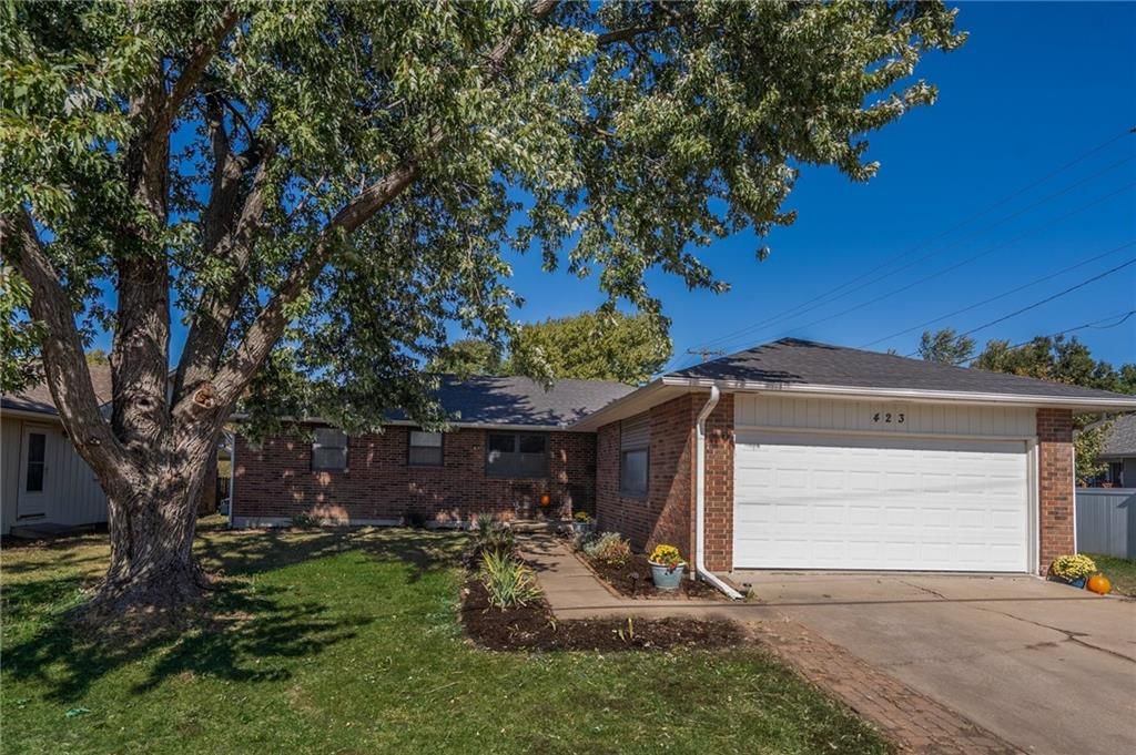 423 W 17th Street, Ottawa, KS