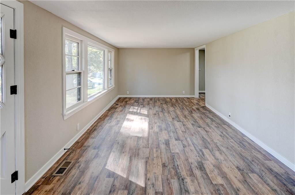 821 W 13th Court — photo 17