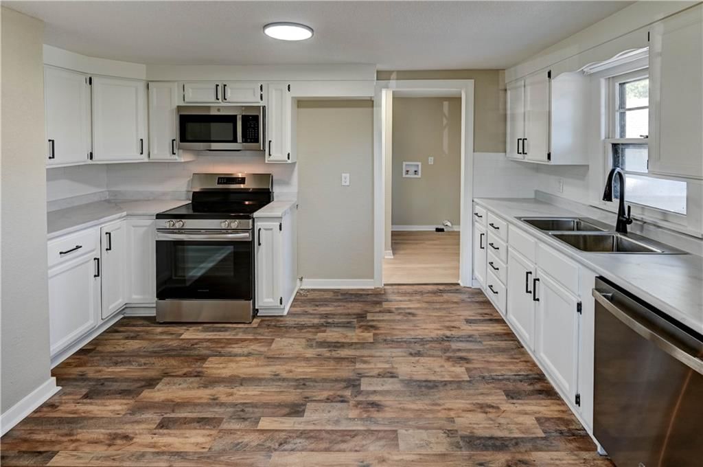 821 W 13th Court — photo 23