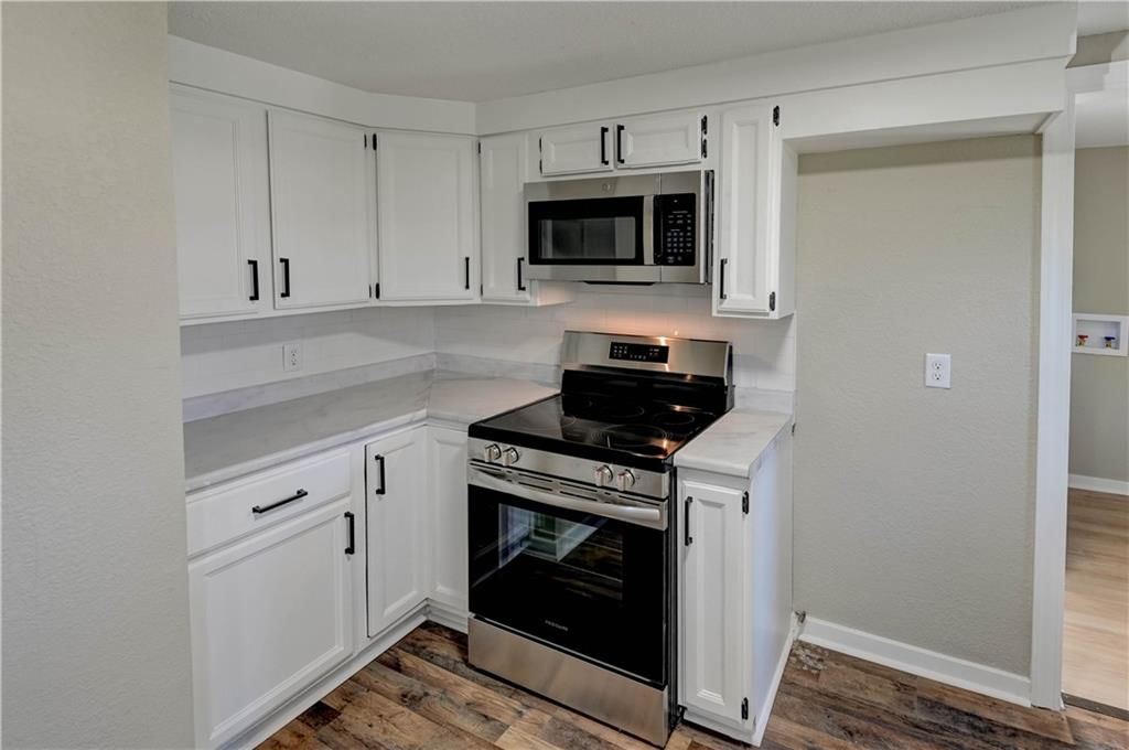 821 W 13th Court — photo 25