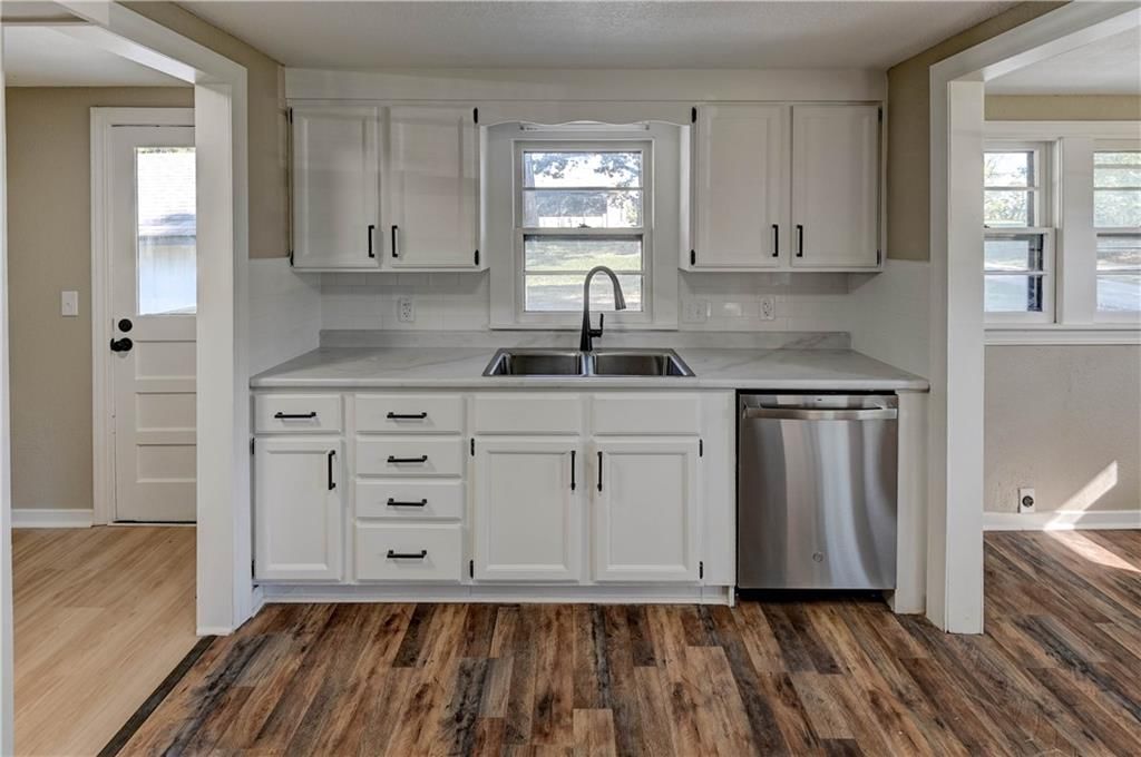 821 W 13th Court — photo 26
