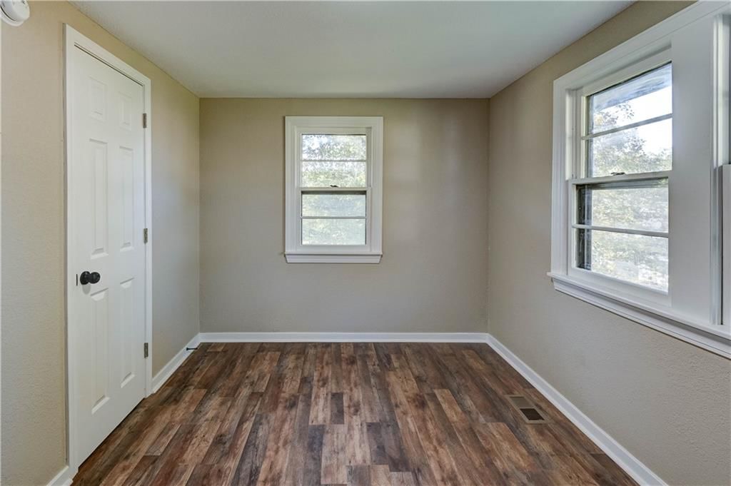 821 W 13th Court — photo 39