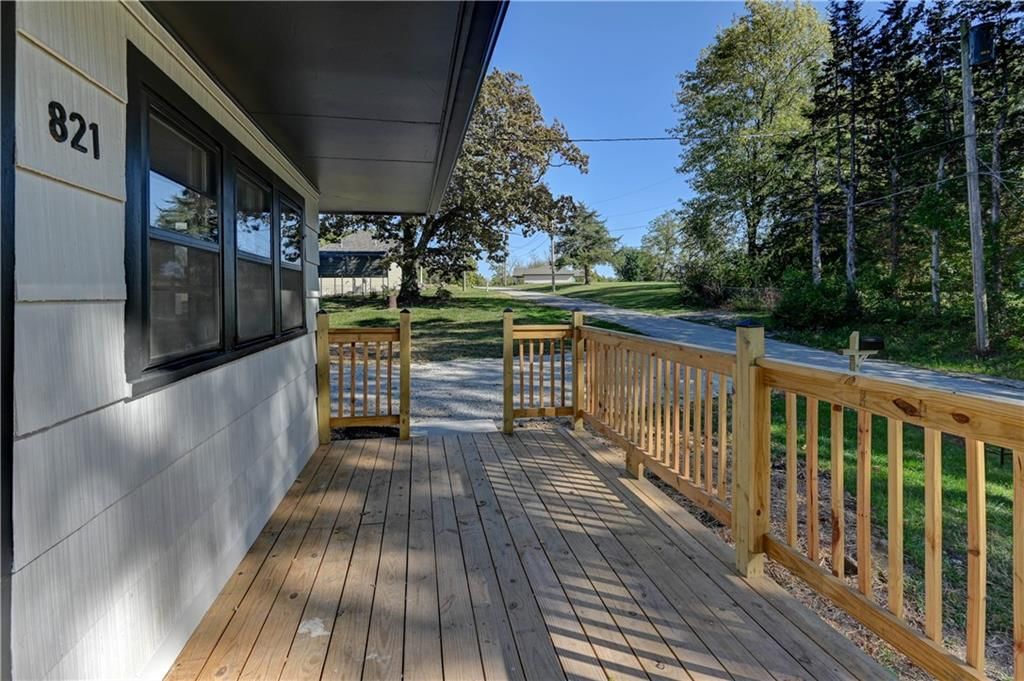 821 W 13th Court — photo 44