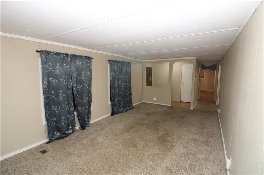 305 W Benton Street — photo 13