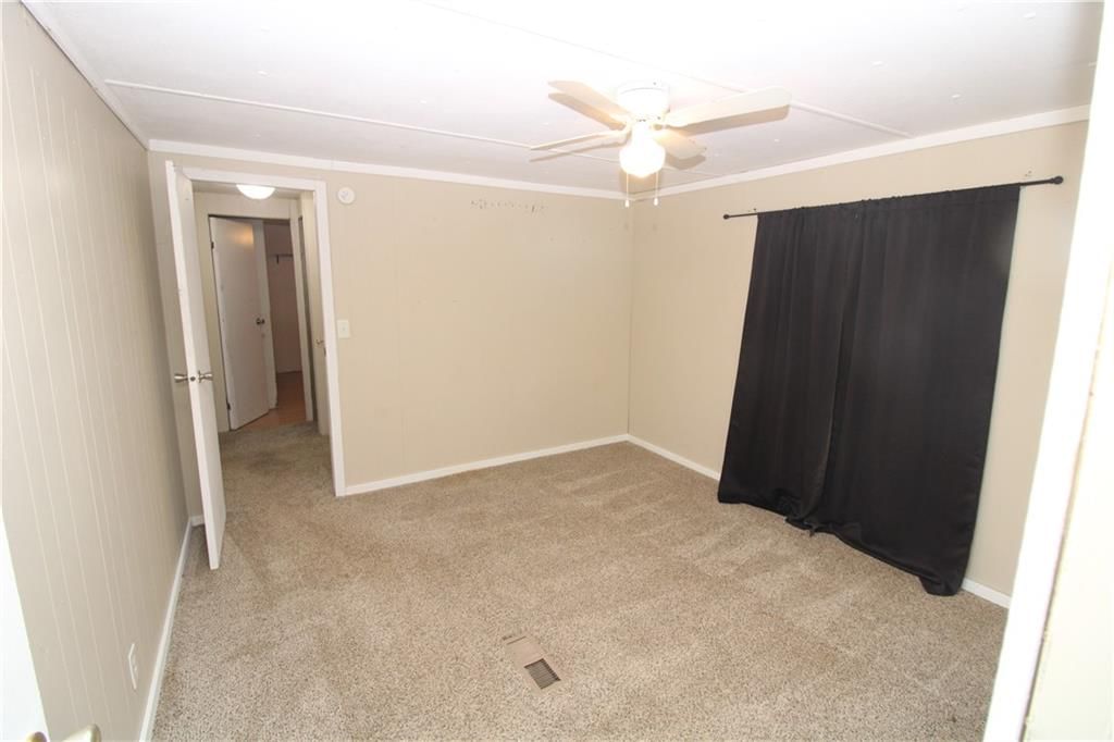 305 W Benton Street — photo 6