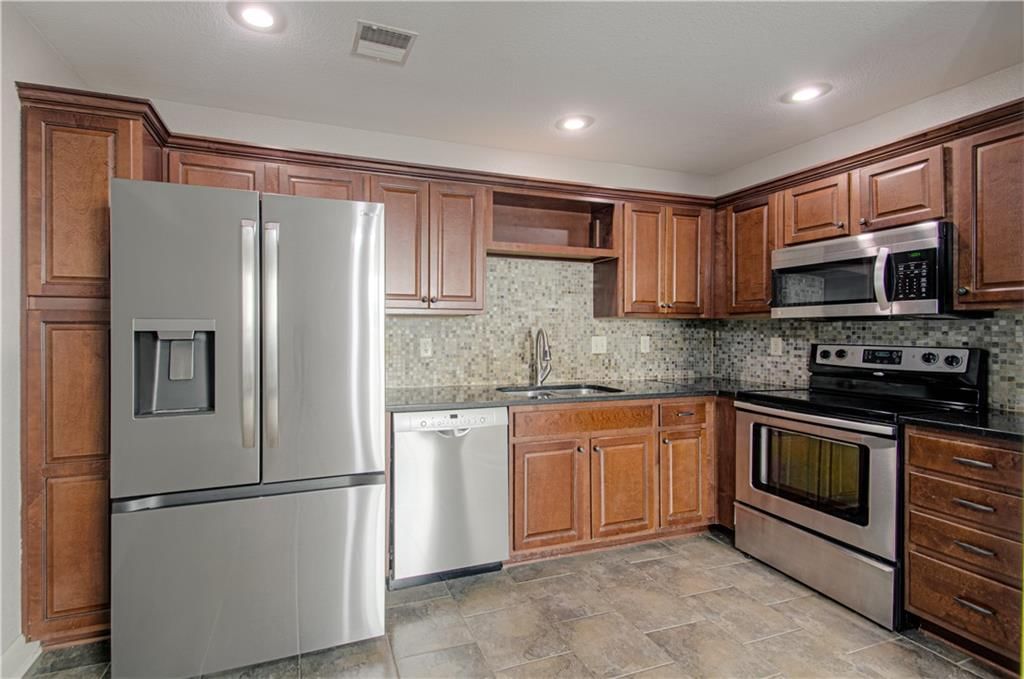 13657 Oak Valley Drive — photo 12