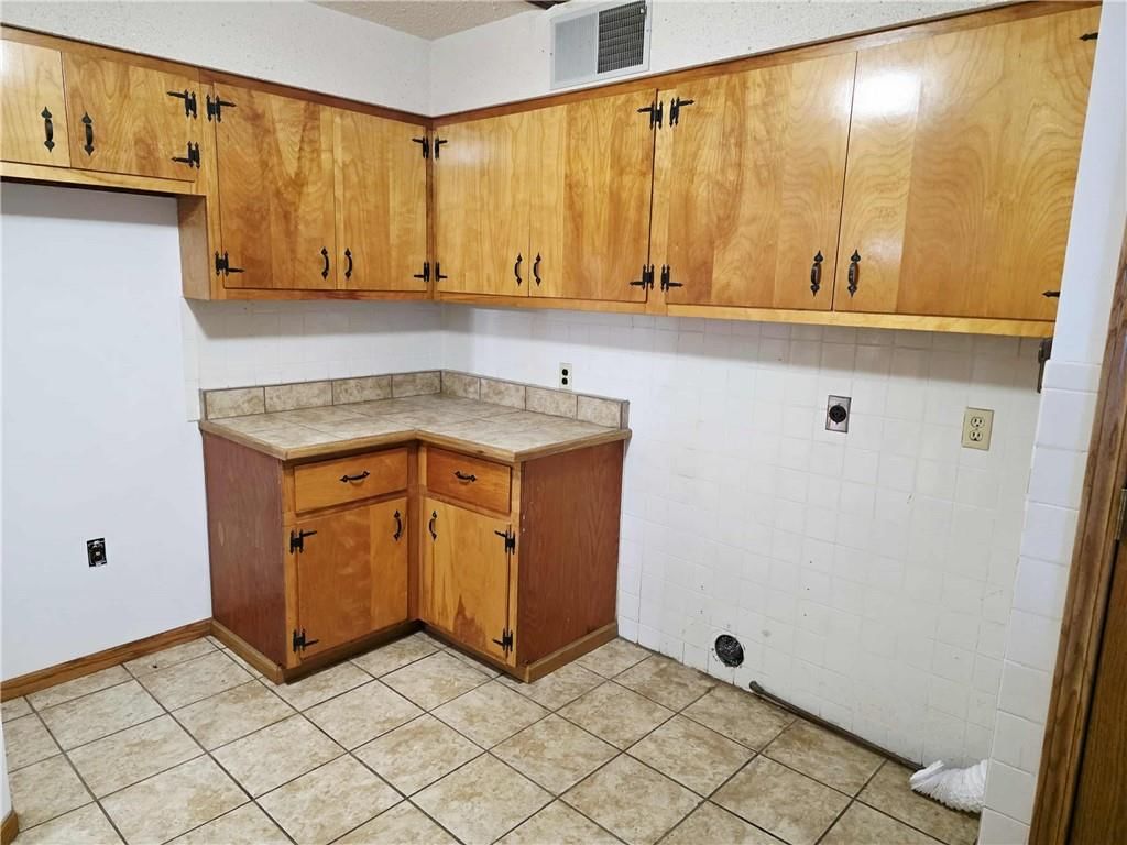 15518 E 850 Road — photo 12