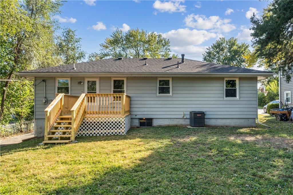 6528 Nogard Avenue — photo 30