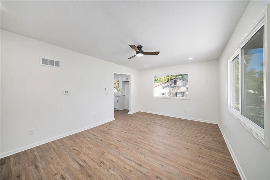 2204 NE 58th Terrace — photo 2