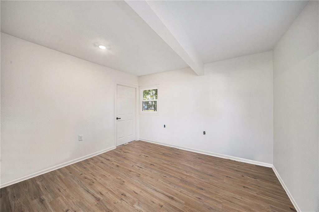 2204 NE 58th Terrace — photo 15